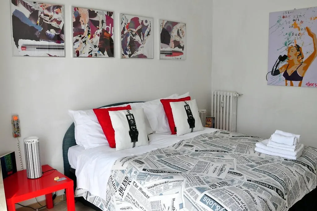 ** Guest house Gallery Guesthouse Rome Italy