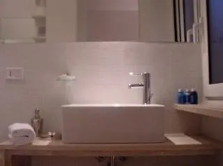 Gallery Guesthouse Rome Italy
